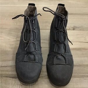 Sorel Women’s Gray Boots